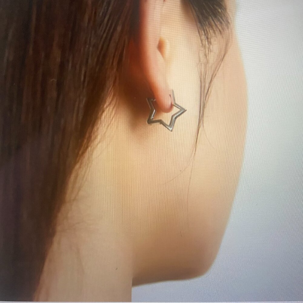New Sterling Silver Star Hoop Earrings